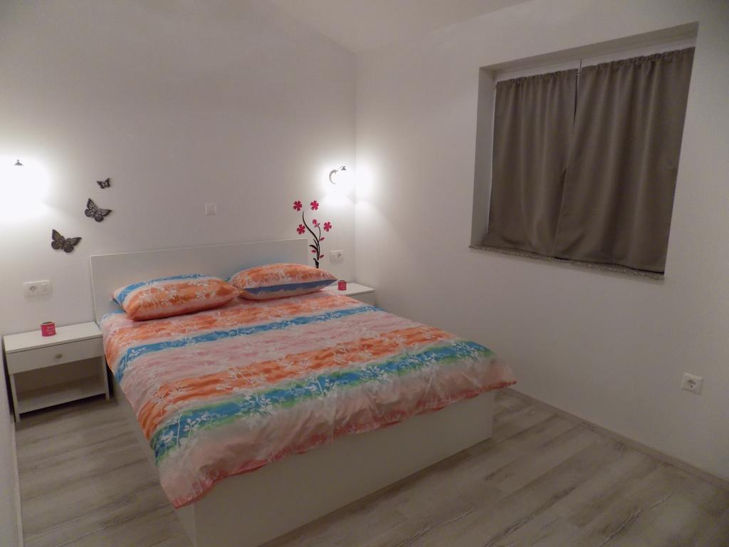 Apartments Sofija Vrsi Εξωτερικό φωτογραφία
